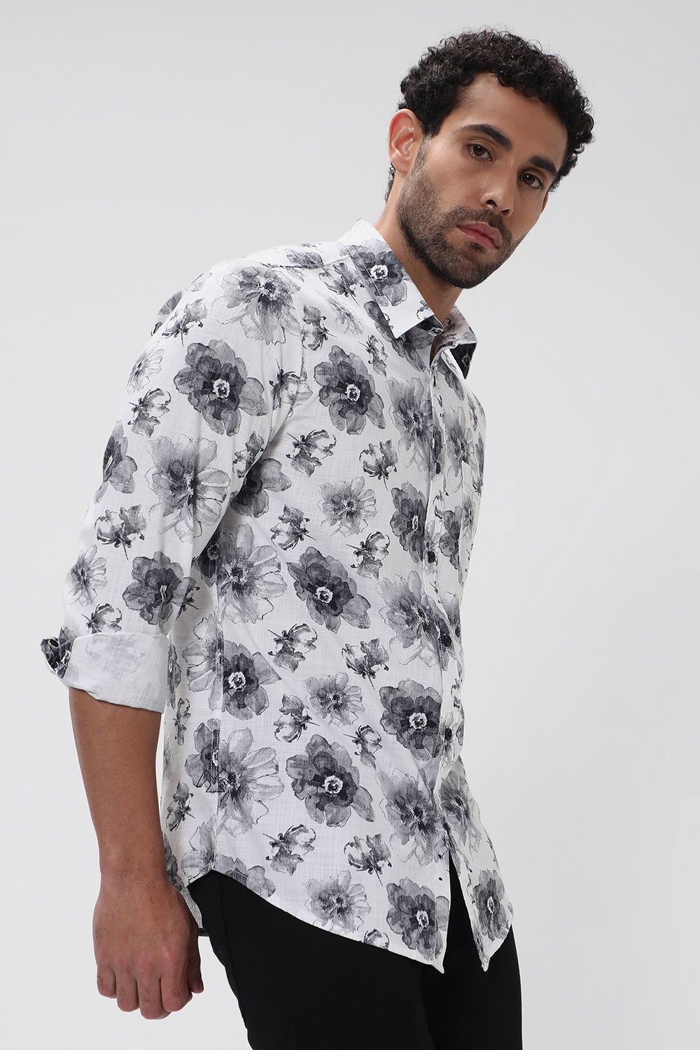 WHITE & NAVY FLORAL PRINT SLUB SLIM FIT CASUAL SHIRT