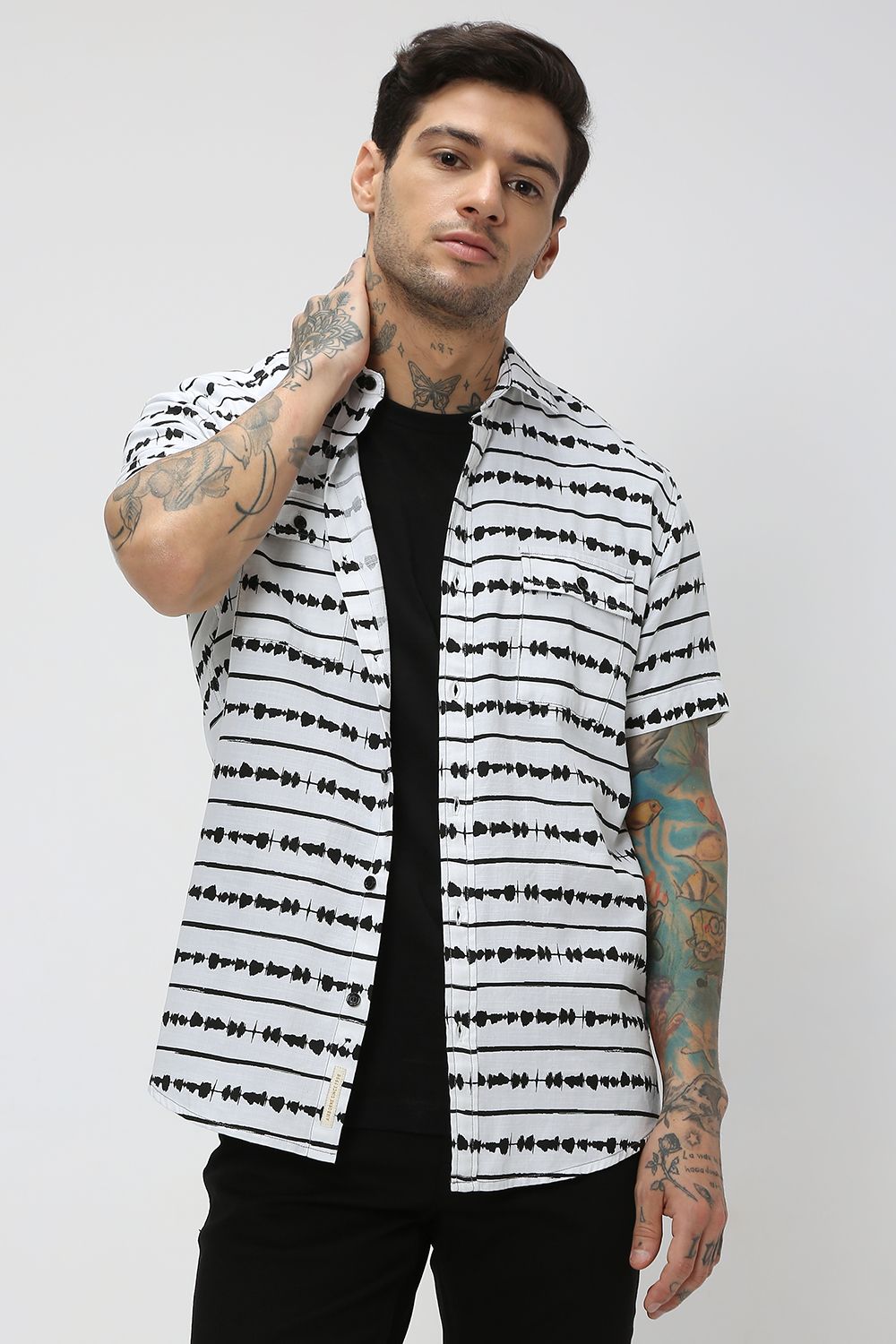White & Black Wave Stripe Slim Fit Casual Shirt